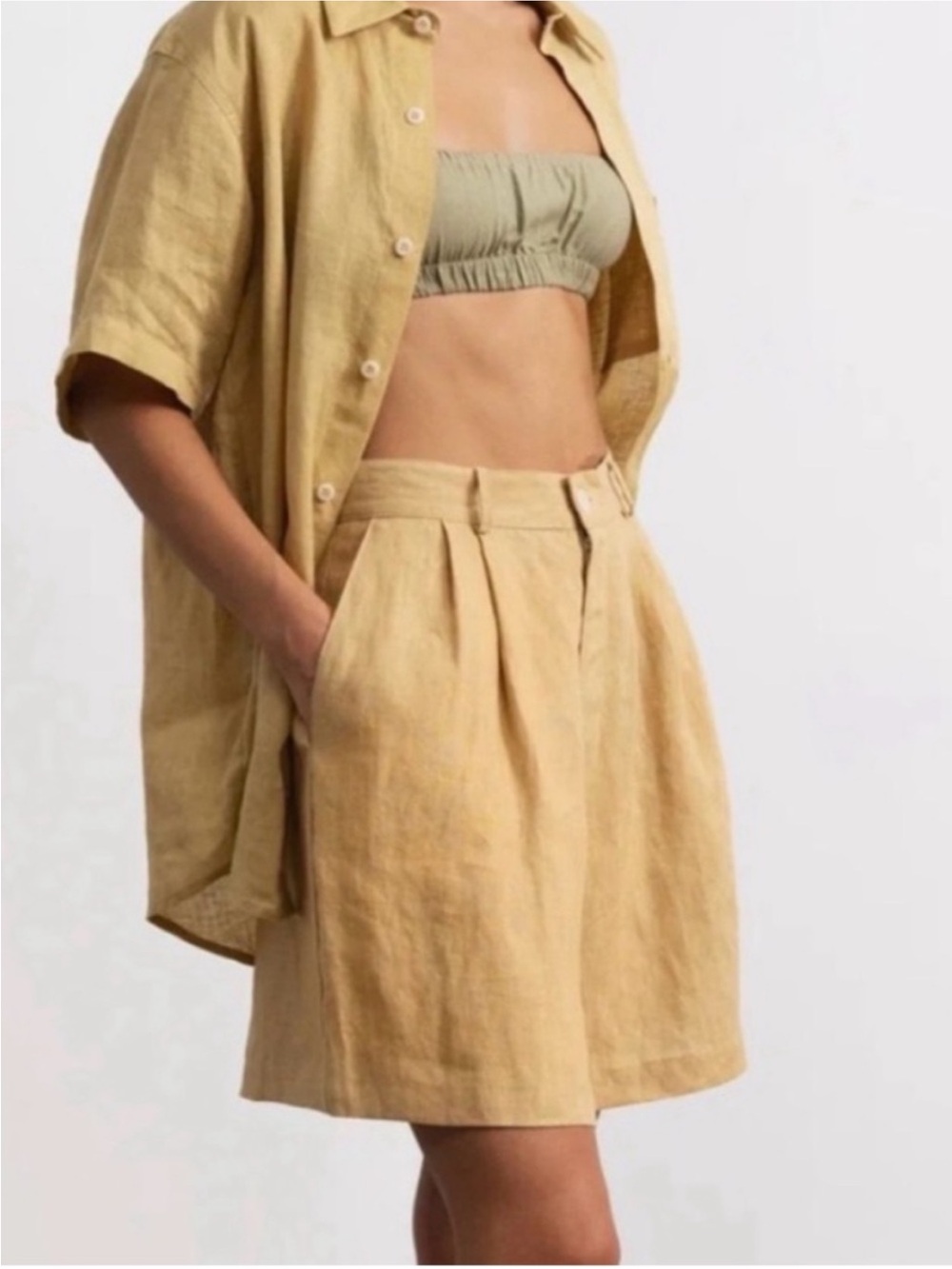 OZMA Linen Pfeiffer Shorts in Hay size XS